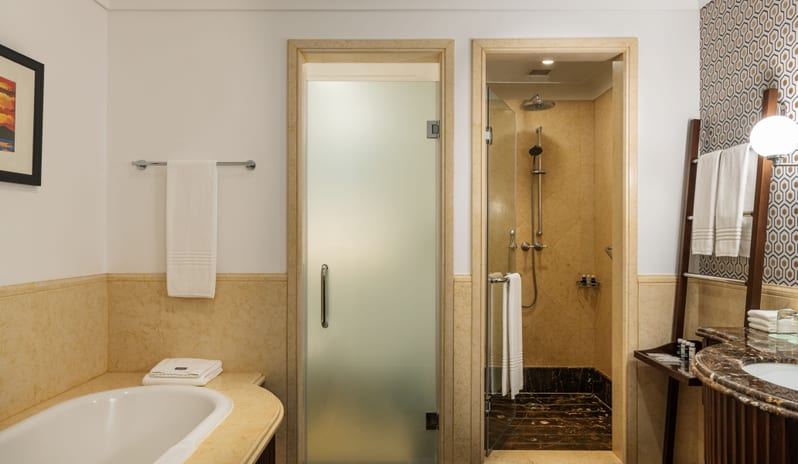 Westin Dubai Mina Seyahi Beach Resort & Marina_Deluxe Skyline_Bathroom